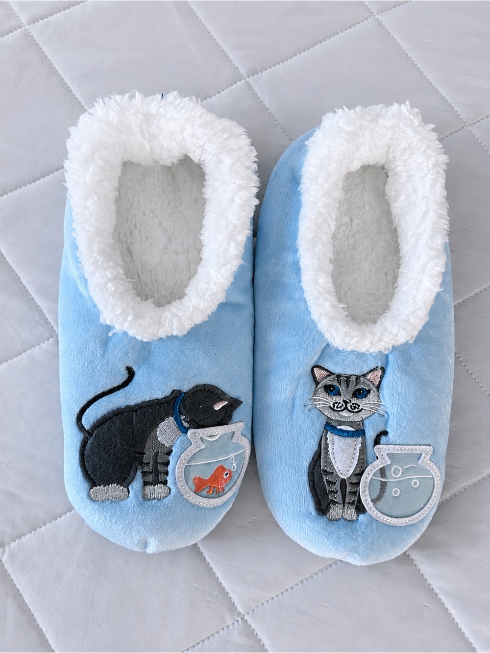 Plush Light Blue Cat Slippers with White Sherpa Lining